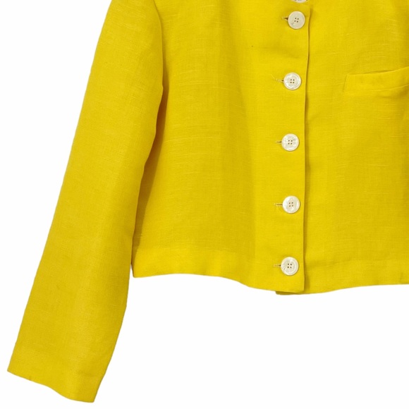 Vintage Linen Blend Cropped and Boxy Blazer Shacket by Diana Hartman Made in USA - Picture 3 of 16